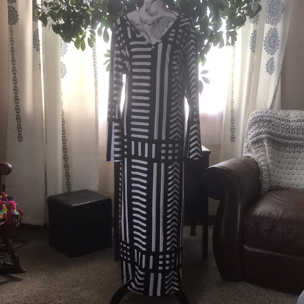 Black and white maxi dress